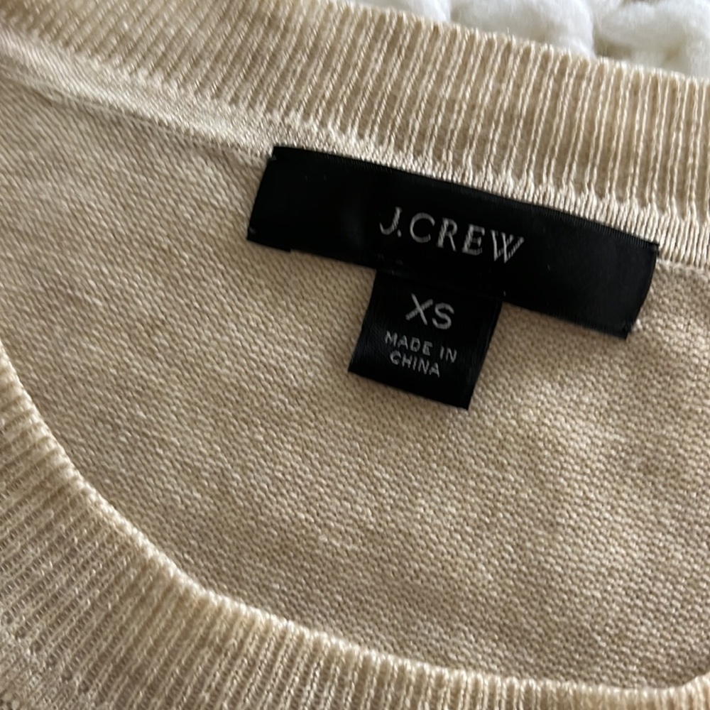 JCREW Very Lightweight Sweater Tee Tshirt XS Oatmeal Bisque Mushroom Color NWOT - Picture 2 of 4